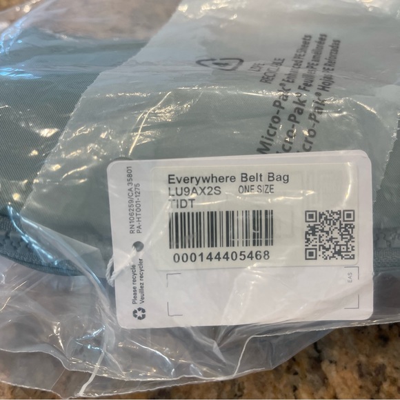 NWT Everywhere Belt Bag 1L Tide Water Teal - Lululemon , brand new, regular size - Picture 9 of 16